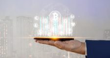 Bitcoin in eCommerce: Pros, cons and how to implement it