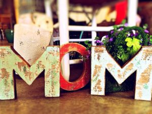 mom 759216 960 720 e1590746808951